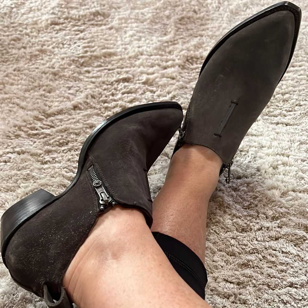 Cowboy Time!  Sacha Moto Shootie SMOKE